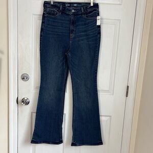 New NWT OLD NAVY Higher High Rise Flare Jeans Size 12 Smooth Secret Pockets
